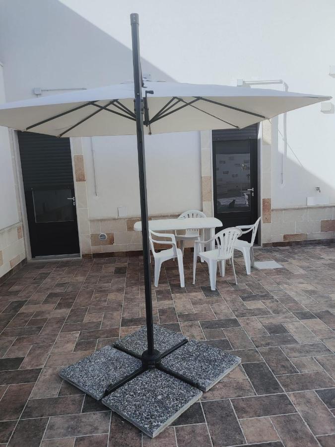 Appartamento Dante Avetrana Bagian luar foto